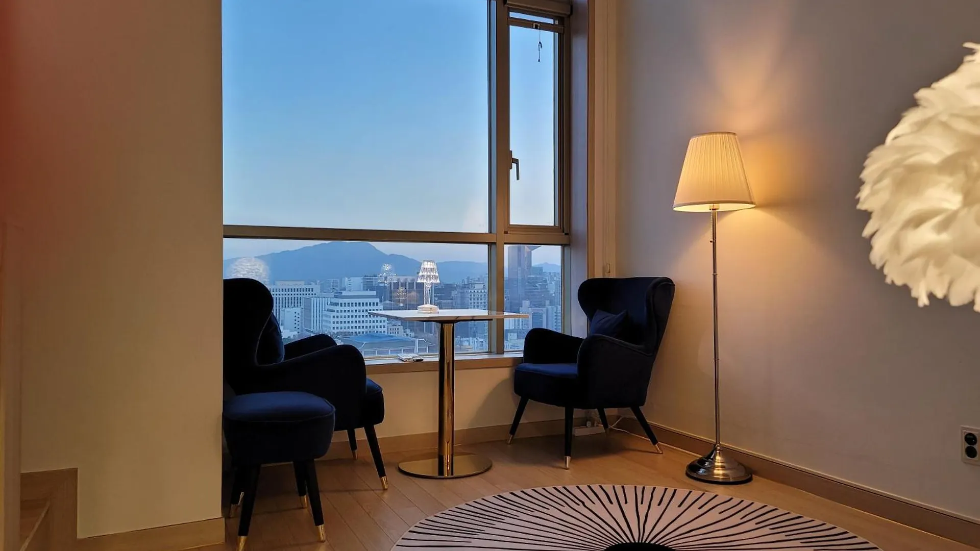 Skyview Duplex House-03 Apartment Seoul